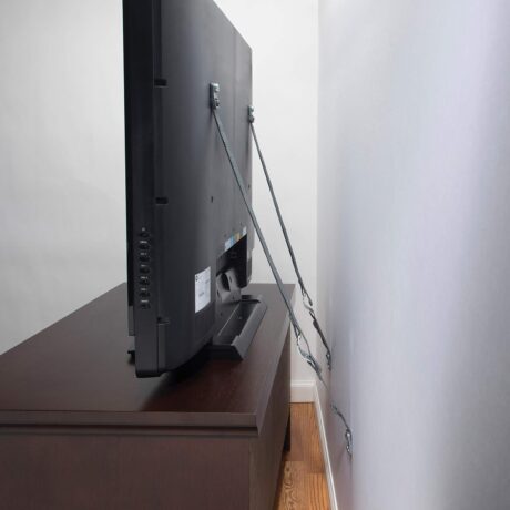 TIRA PARA ASEGURAR OBJETOS A MUEBLES 2 PZAS SAFETY HS3040600